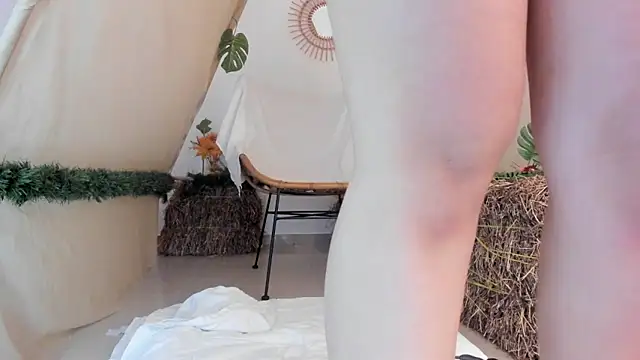 salome velour online show from March 5, 2026, 12:46 pm