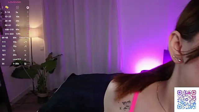 Snapshot of MilaFlame chatting on February 23, 2026, 11:33 am MilaFlame online show from February 23, 2026, 11:33 am