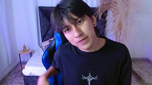 nikoo 18 online show from February 17, 2026, 1:41 pm