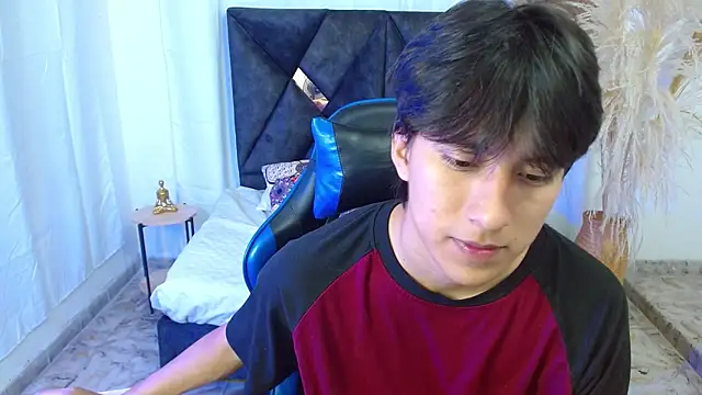 nikoo 18 online show from February 12, 2026, 1:44 pm