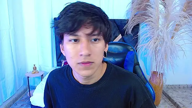 nikoo 18 online show from February 6, 2026, 1:29 pm