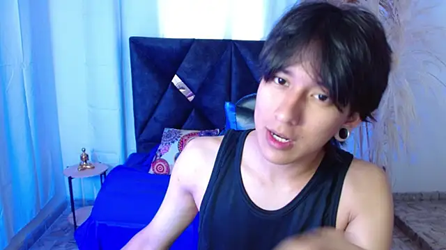 nikoo 18 online show from March 24, 2026, 2:17 pm