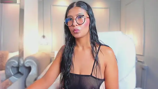 MiaSmit  online show from February 18, 2026, 3:04 am