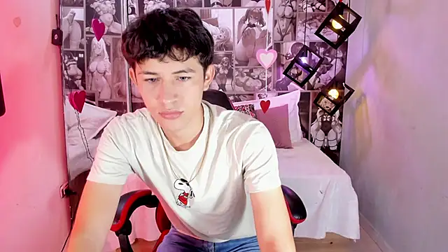 Snapshot of Christian_Foxx chatting on February 15, 2026, 1:32 pm Christian Foxx online show from February 15, 2026, 1:32 pm