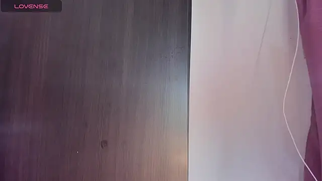 isabellalovestory online show from April 17, 2026, 9:28 pm