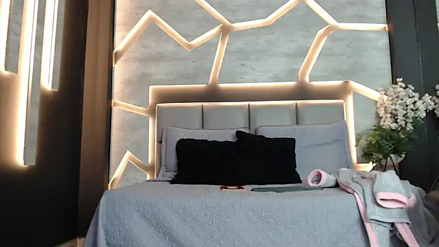 MiistressBlu online show from March 2, 2026, 1:51 pm