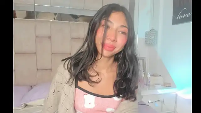 Eva cute7 online show from April 4, 2026, 10:11 am