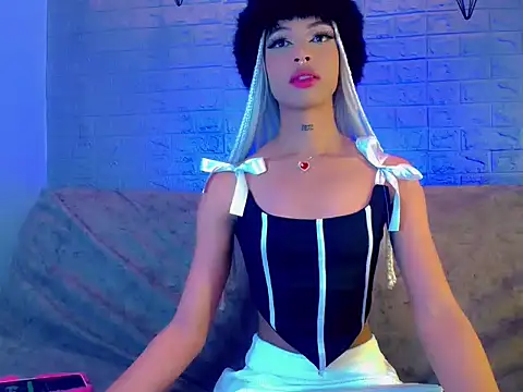 DahliaGill online show from February 9, 2026, 1:03 am