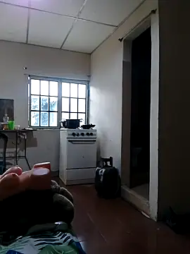 Snapshot of polla_large_active chatting on April 7, 2026, 9:38 pm polla large active online show from April 7, 2026, 9:38 pm