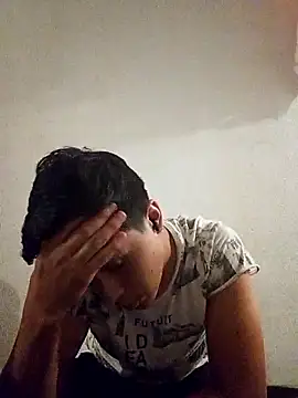 dark0p12 online show from February 12, 2026, 5:51 am