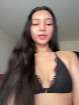 Chinicr18 online show from May 28, 2026, 2:56 pm