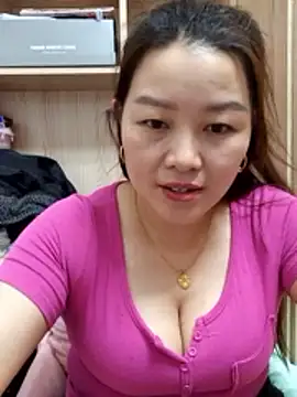 Jennie dogy online show from May 20, 2026, 2:25 pm