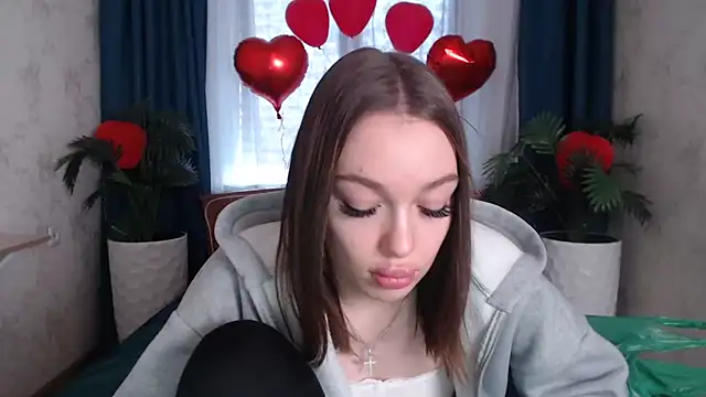 Snapshot of CandyGyrl chatting on February 26, 2026, 8:03 am CandyGyrl online show from February 26, 2026, 8:03 am