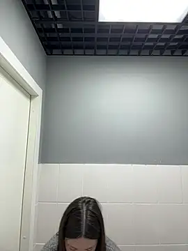 Snapshot of chilhorny chatting on February 15, 2026, 7:51 am chilhorny online show from February 15, 2026, 7:51 am