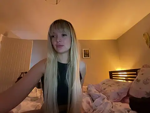 HONEY-XOX online show from February 5, 2026, 10:11 am