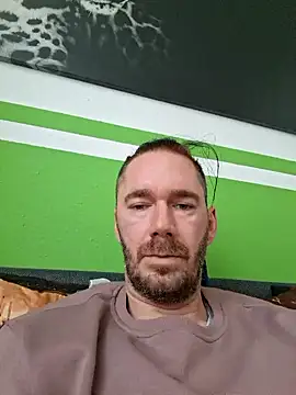 Snapshot of Dernachbar89 chatting on February 4, 2026, 1:28 pm Dernachbar89 online show from February 4, 2026, 1:28 pm