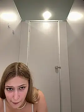 blonde exe online show from July 11, 2026, 2:39 pm
