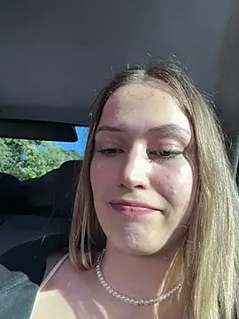 blonde exe online show from June 19, 2026, 3:18 pm