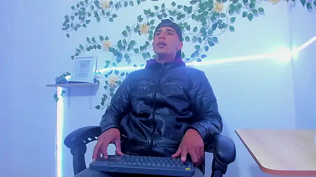 Andrey santamaria online show from February 14, 2026, 2:39 pm