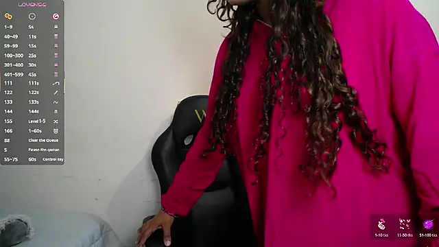 Snapshot of yaazhinii chatting on February 21, 2026, 11:45 am yaazhinii online show from February 21, 2026, 11:45 am