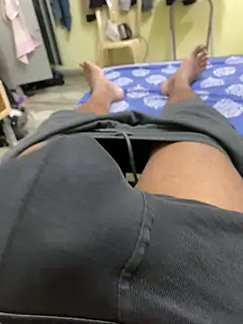 Snapshot of adiiiroccc chatting on February 10, 2026, 3:33 pm adiiiroccc online show from February 10, 2026, 3:33 pm