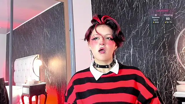 Snapshot of YuuMiko chatting on February 19, 2026, 12:02 pm YuuMiko online show from February 19, 2026, 12:02 pm