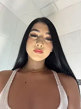 BadLilAngelXXX online show from July 4, 2026, 1:15 pm