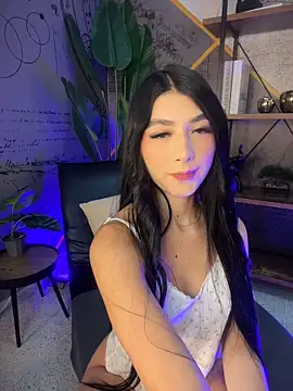 Snapshot of BadLilAngelXXX chatting on May 19, 2026, 1:07 pm BadLilAngelXXX online show from May 19, 2026, 1:07 pm