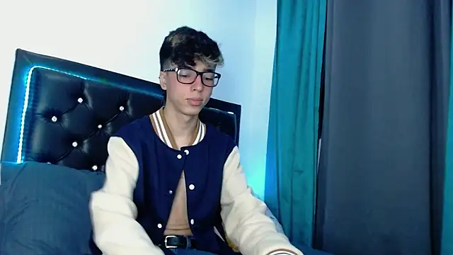 gabriel x18 online show from April 3, 2026, 4:30 am