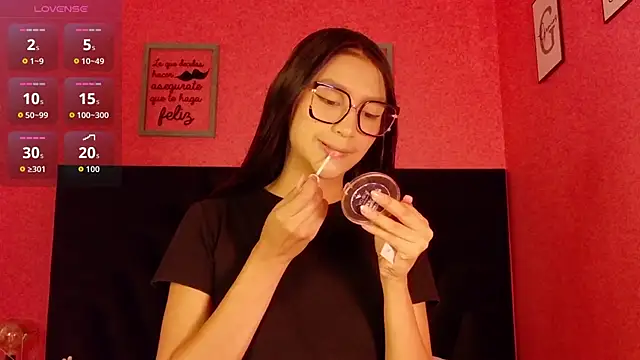 Snapshot of ThinPrincesss chatting on February 28, 2026, 12:38 pm ThinPrincesss online show from February 28, 2026, 12:38 pm