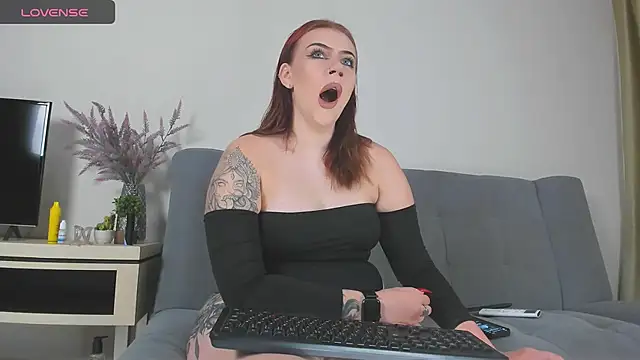 marrena a online show from April 26, 2026, 10:01 am