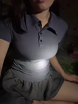 DoliceGirl2k online show from June 12, 2026, 12:47 pm