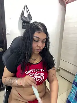 Snapshot of big_booty_girl chatting on March 1, 2026, 12:10 am big booty girl online show from March 1, 2026, 12:10 am