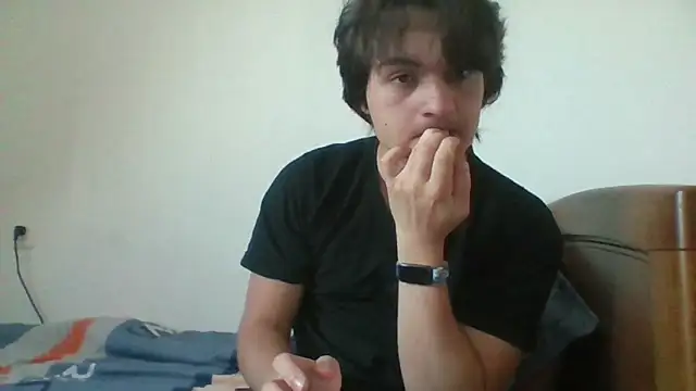 MrPine19 online show from February 8, 2026, 2:42 am