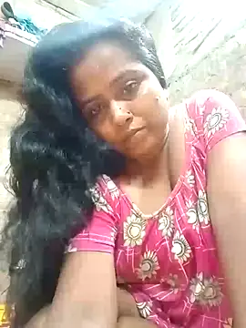 Snapshot of Puja_9999 chatting on July 20, 2026, 4:31 pm Puja 9999 online show from July 20, 2026, 4:31 pm