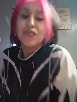 Sammi1995 online show from June 17, 2026, 6:13 am