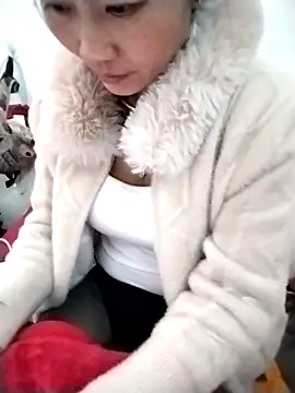 Snapshot of sen1199 chatting on February 5, 2026, 10:11 am sen1199 online show from February 5, 2026, 10:11 am