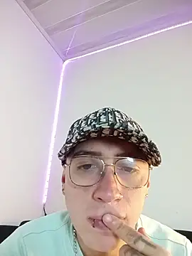 Emmanuel Lust online show from February 17, 2026, 11:51 am