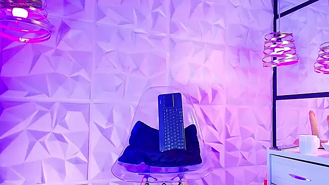 Kamila martin1 online show from March 30, 2026, 11:22 am