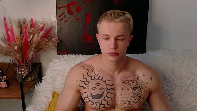 SterlingNoir online show from February 12, 2026, 10:04 am