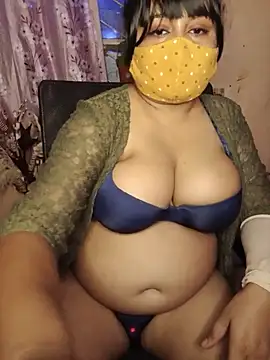 Lovely-Lina7 online show from May 23, 2026, 6:51 pm