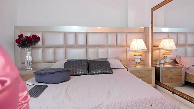 Snapshot of MaraGrief_ chatting on February 14, 2026, 11:54 am MaraGrief online show from February 14, 2026, 11:54 am