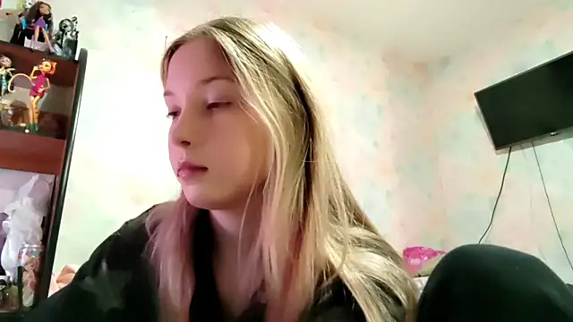 TiaBIanks online show from March 2, 2026, 8:54 am