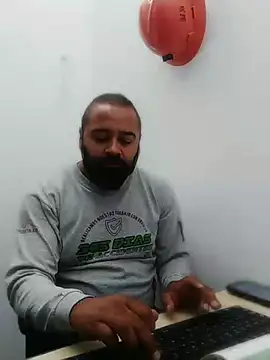 Snapshot of OMARMEX1 chatting on July 20, 2026, 3:47 pm OMARMEX1 online show from July 20, 2026, 3:47 pm