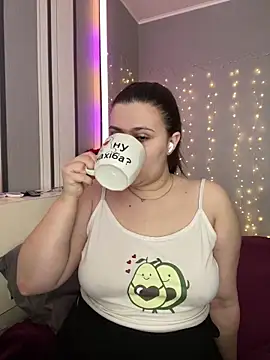 Snapshot of lipsi_vikki chatting on February 18, 2026, 7:06 am lipsi vikki online show from February 18, 2026, 7:06 am