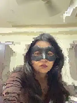 raavigirl online show from March 29, 2026, 3:35 pm