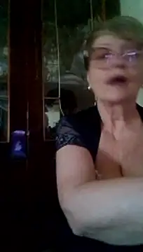 SophieBurns online show from July 6, 2026, 11:06 am