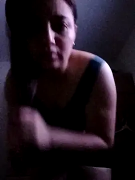 Snapshot of MajoArias chatting on February 12, 2026, 5:40 am MajoArias online show from February 12, 2026, 5:40 am