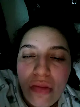 Snapshot of MajoArias chatting on February 16, 2026, 4:44 am MajoArias online show from February 16, 2026, 4:44 am