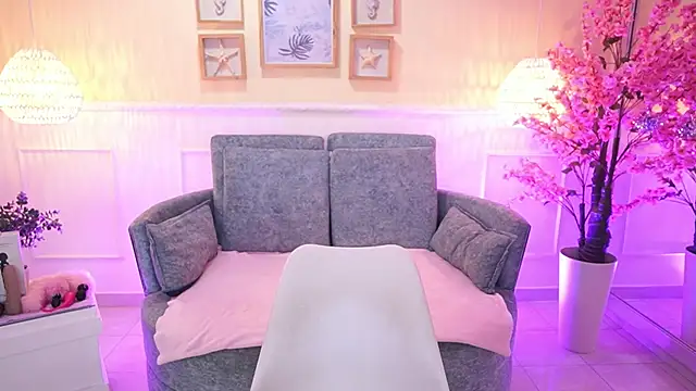 ElectraJonesX online show from February 13, 2026, 11:32 am